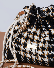 Bolso modelo BOMBÓN en TEEWD