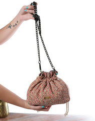 Bolso modelo BOMBÓN en TEEWD